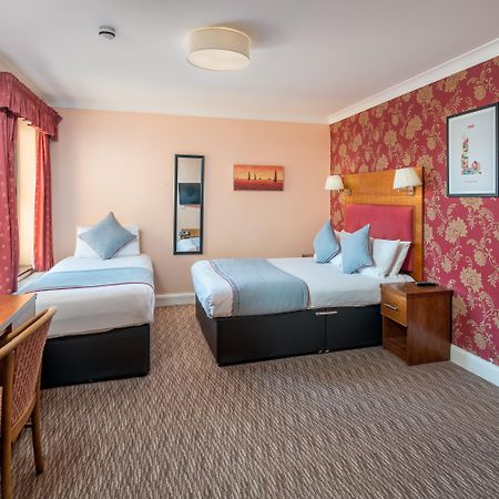 Mehfil Hotel Хитроу Экстерьер фото
