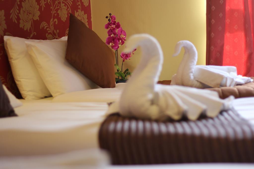Mehfil Hotel Хитроу Экстерьер фото