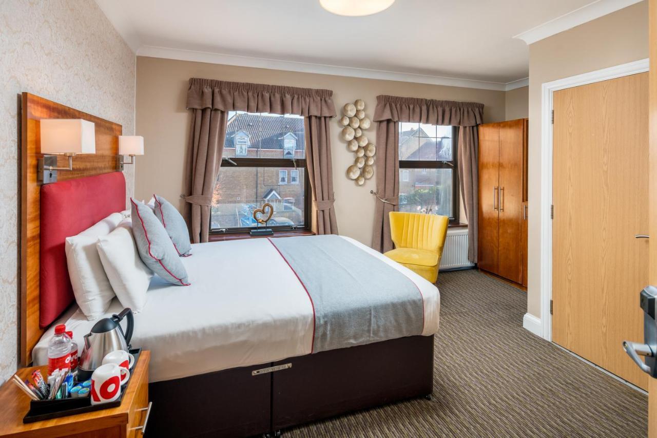 Mehfil Hotel Хитроу Экстерьер фото