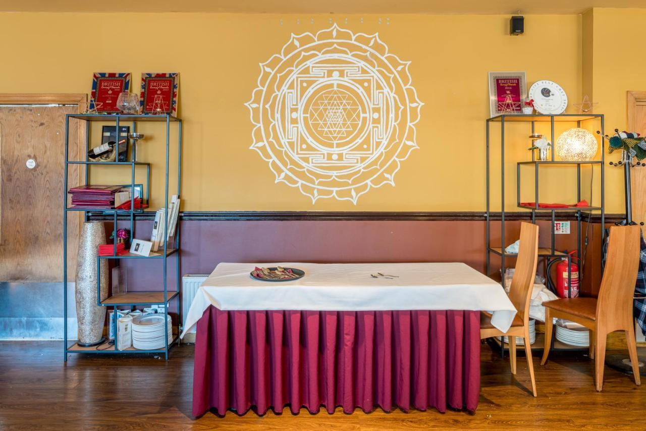 Mehfil Hotel Хитроу Экстерьер фото