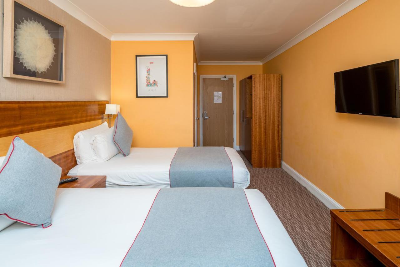Mehfil Hotel Хитроу Экстерьер фото